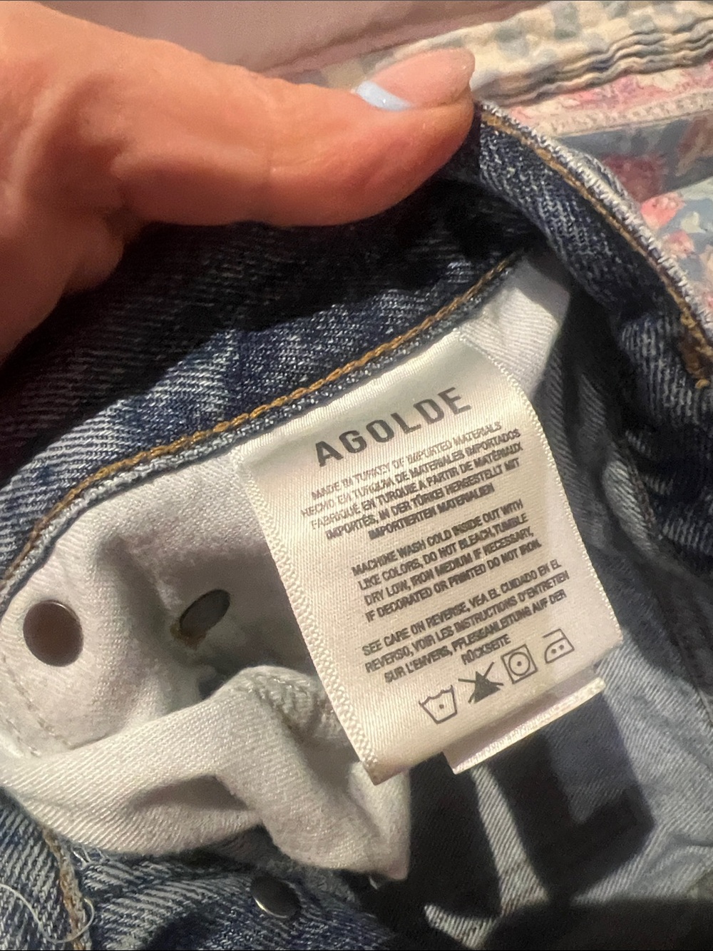 Agolde medium Wash RILEY Blue Denim Jeans size 31. Worn twice. - Picture 4 of 15